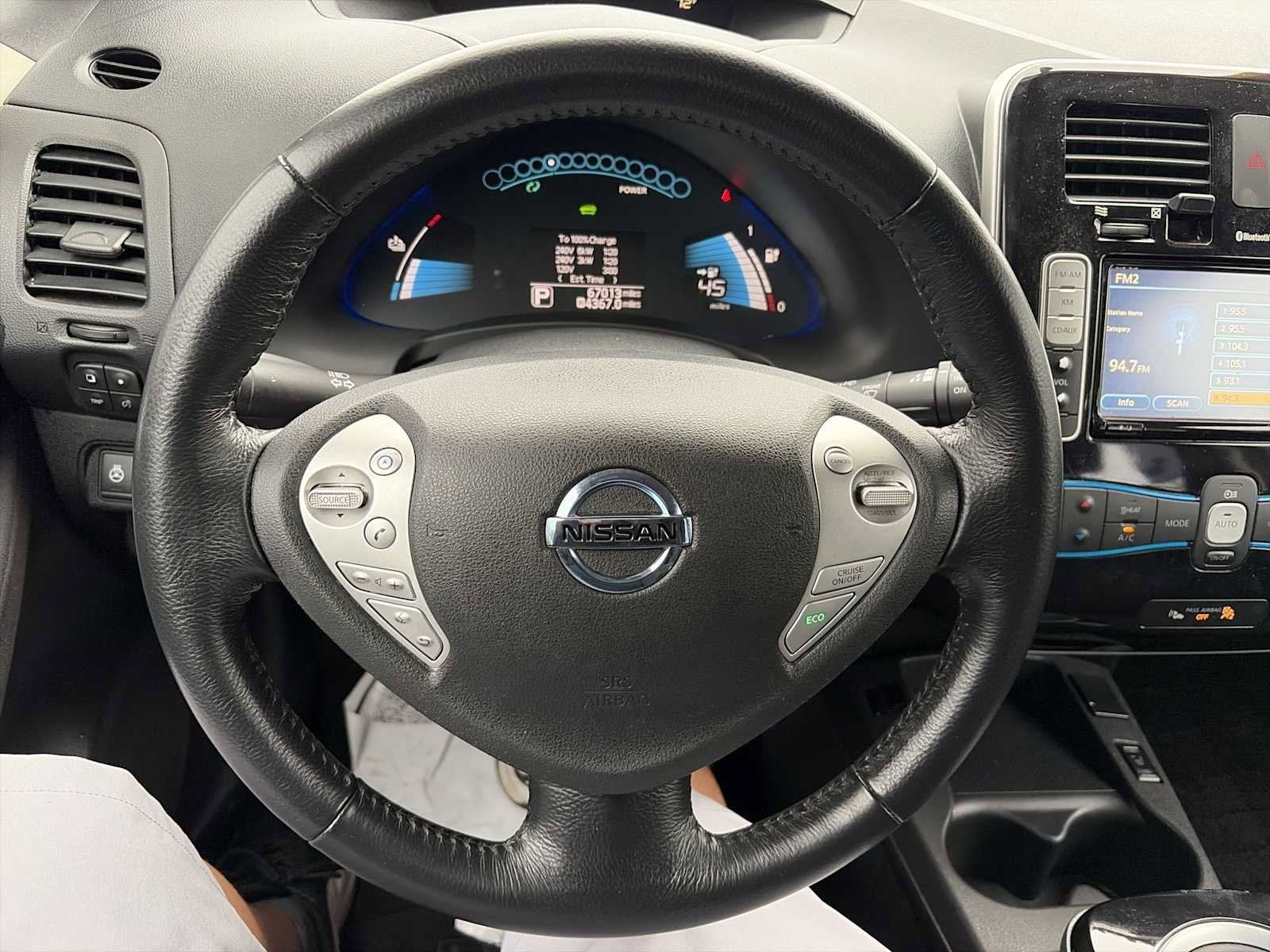 2015 Nissan LEAF SV