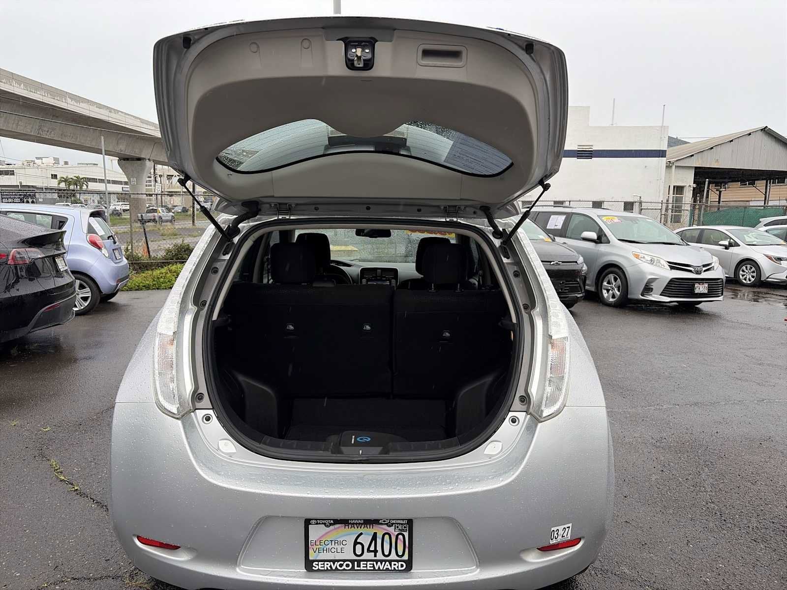2015 Nissan LEAF SV