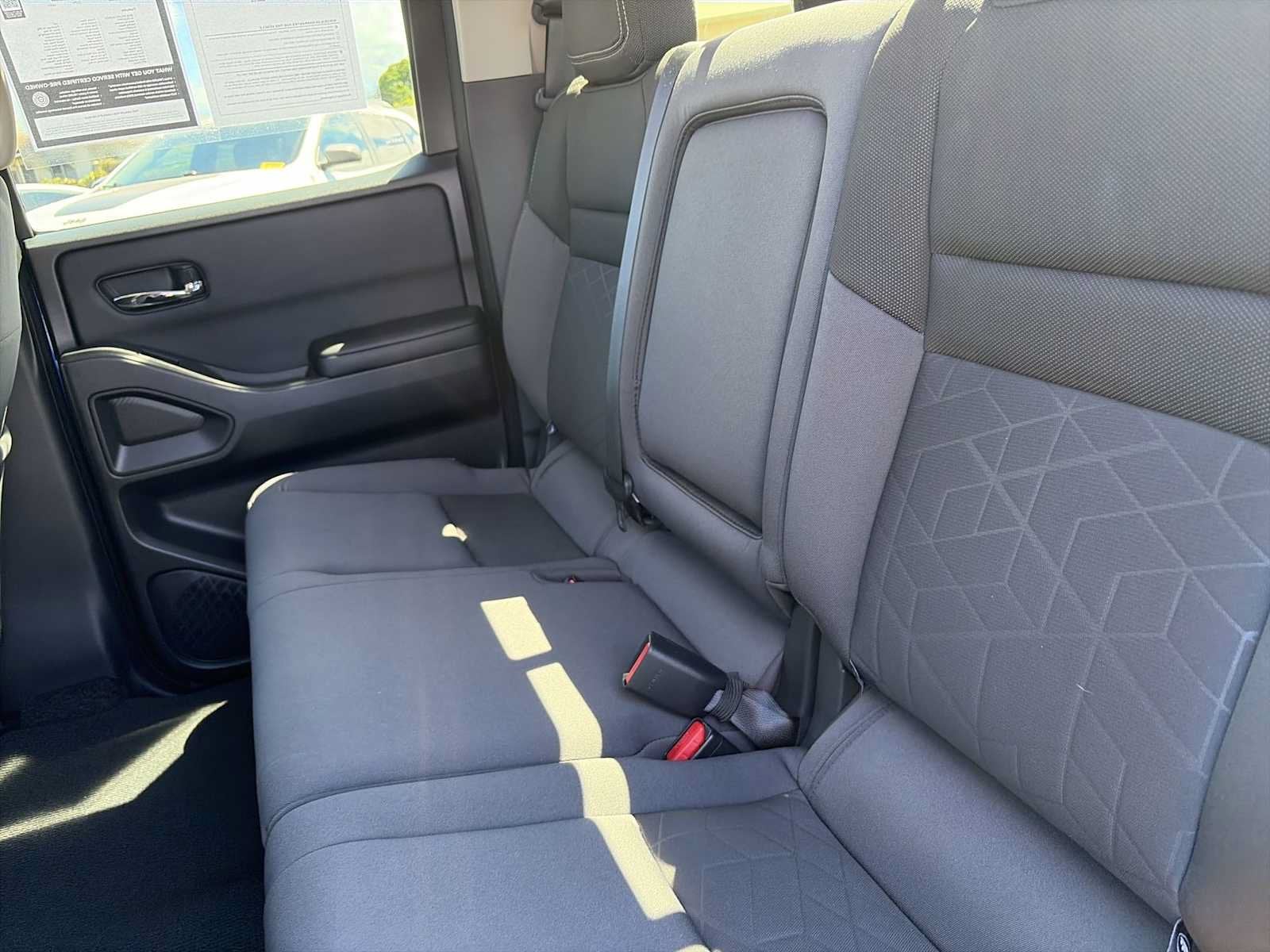 2025 Nissan Frontier SV