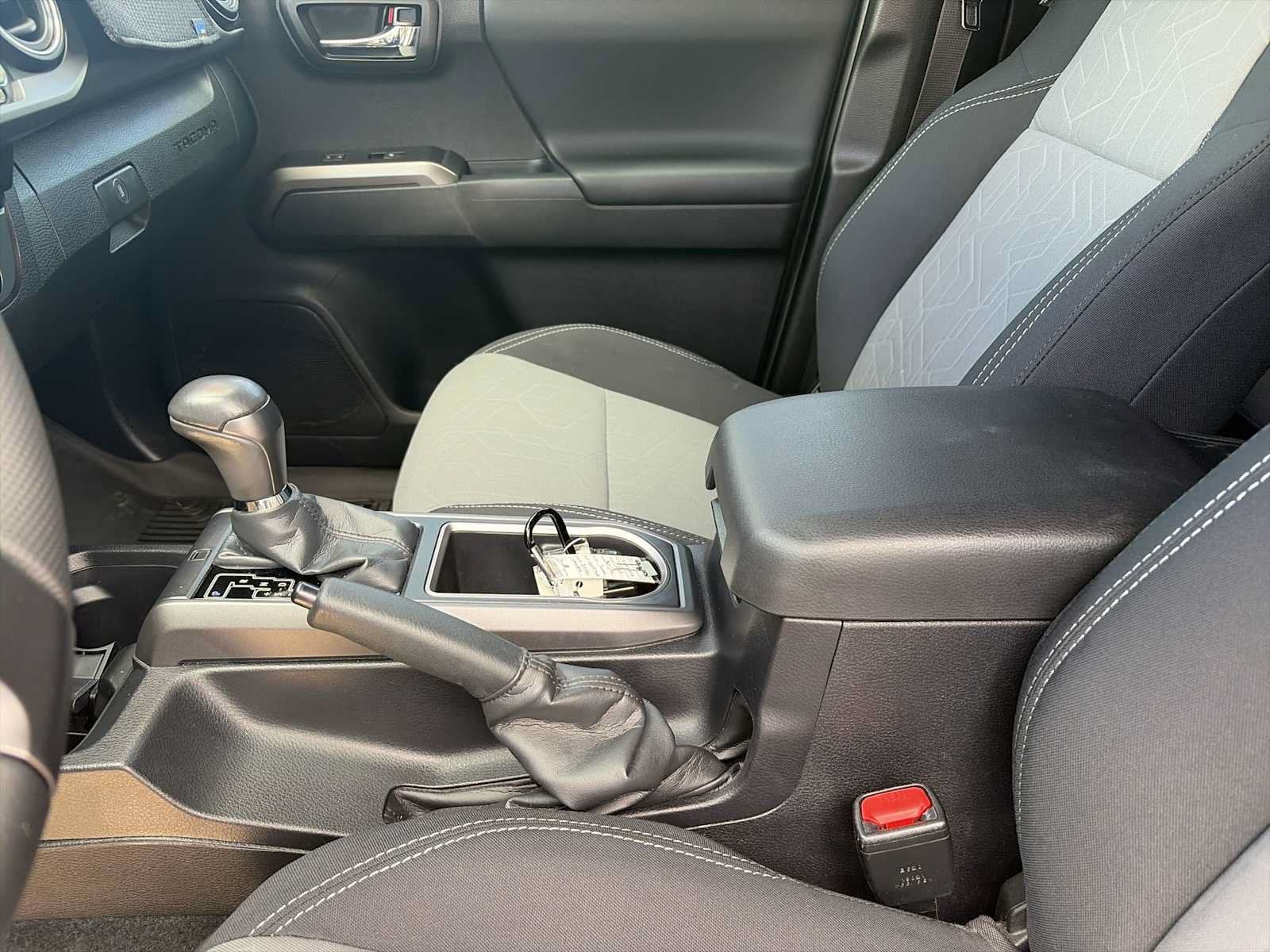 2021 Toyota Tacoma 2WD SR5