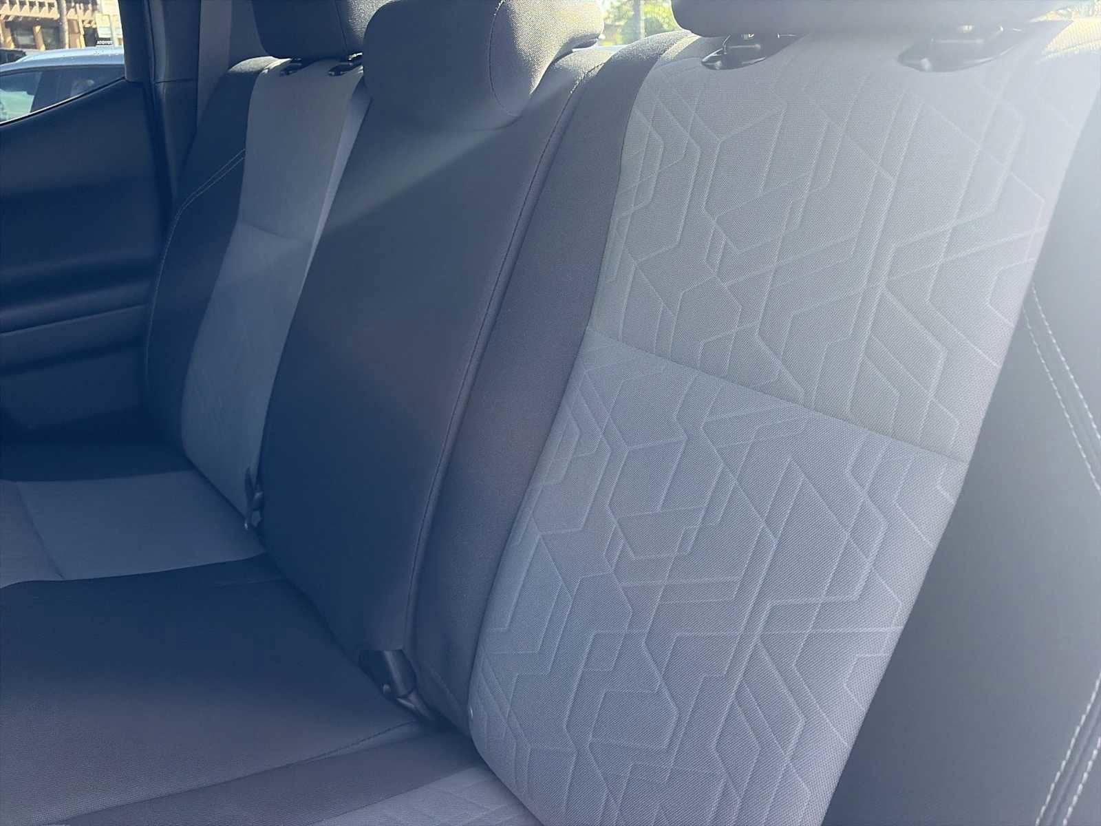 2022 Toyota Tacoma 4WD SR5