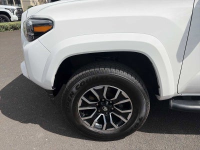 2022 Toyota Tacoma 4WD SR5