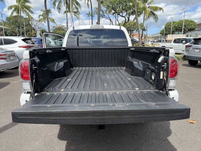 2022 Toyota Tacoma 4WD SR5