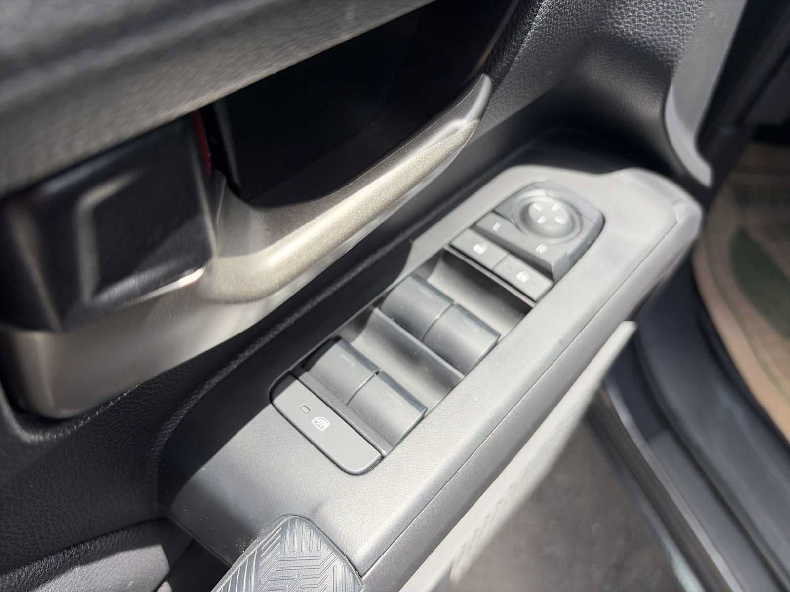 2025 Toyota Tacoma 2WD SR5