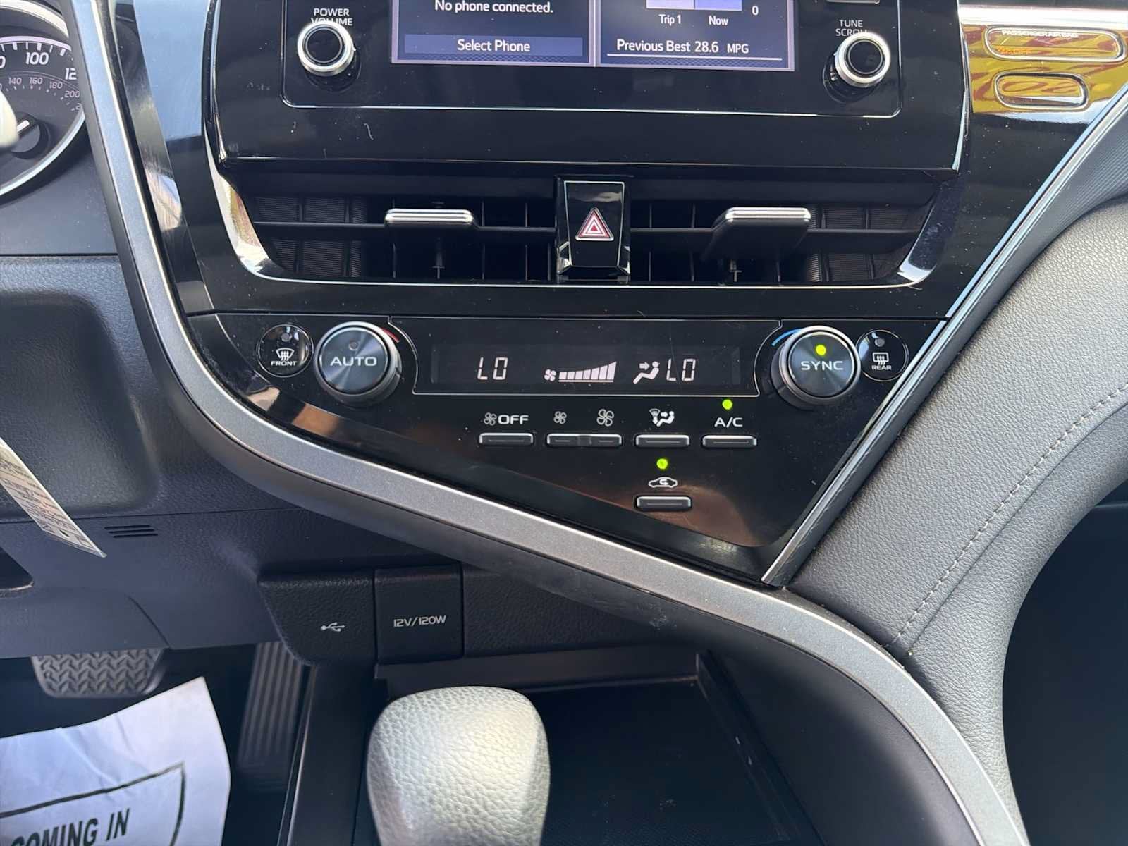 2024 Toyota Camry LE