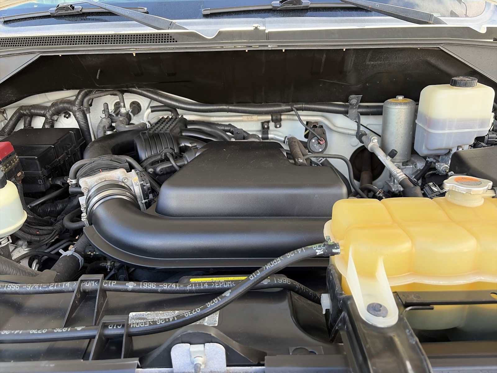 2016 Nissan NVP SV