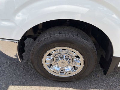 2016 Nissan NVP SV