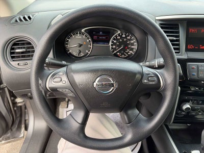 2016 Nissan Pathfinder S