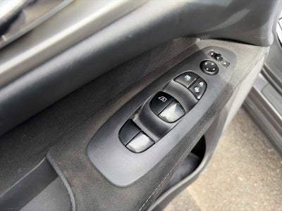 2016 Nissan Pathfinder S