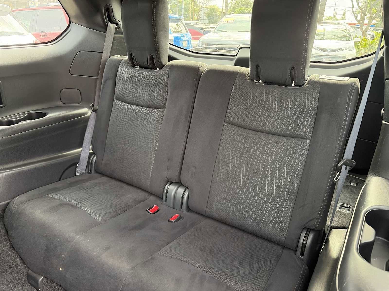 2016 Nissan Pathfinder S