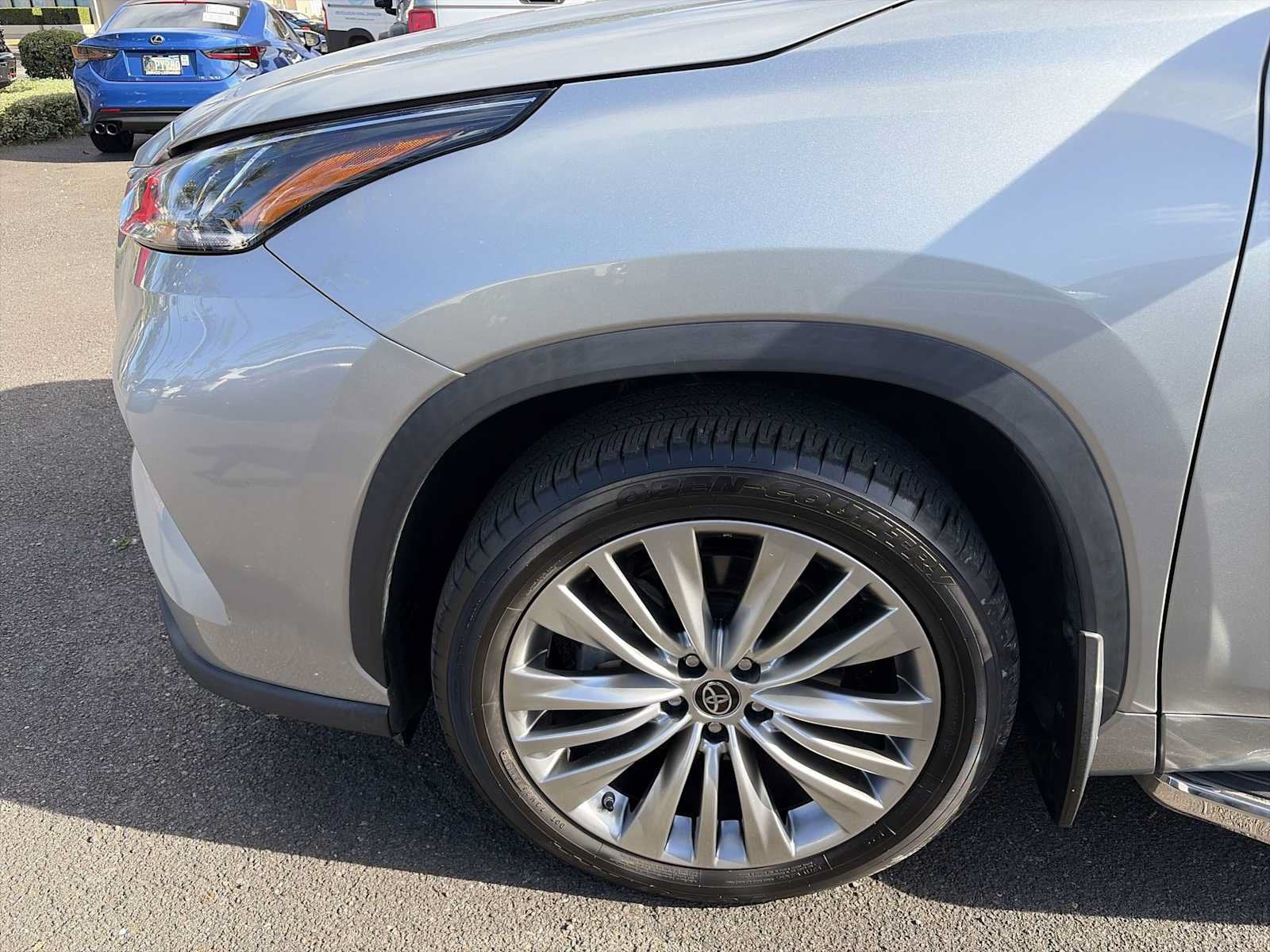 2022 Toyota Highlander Platinum