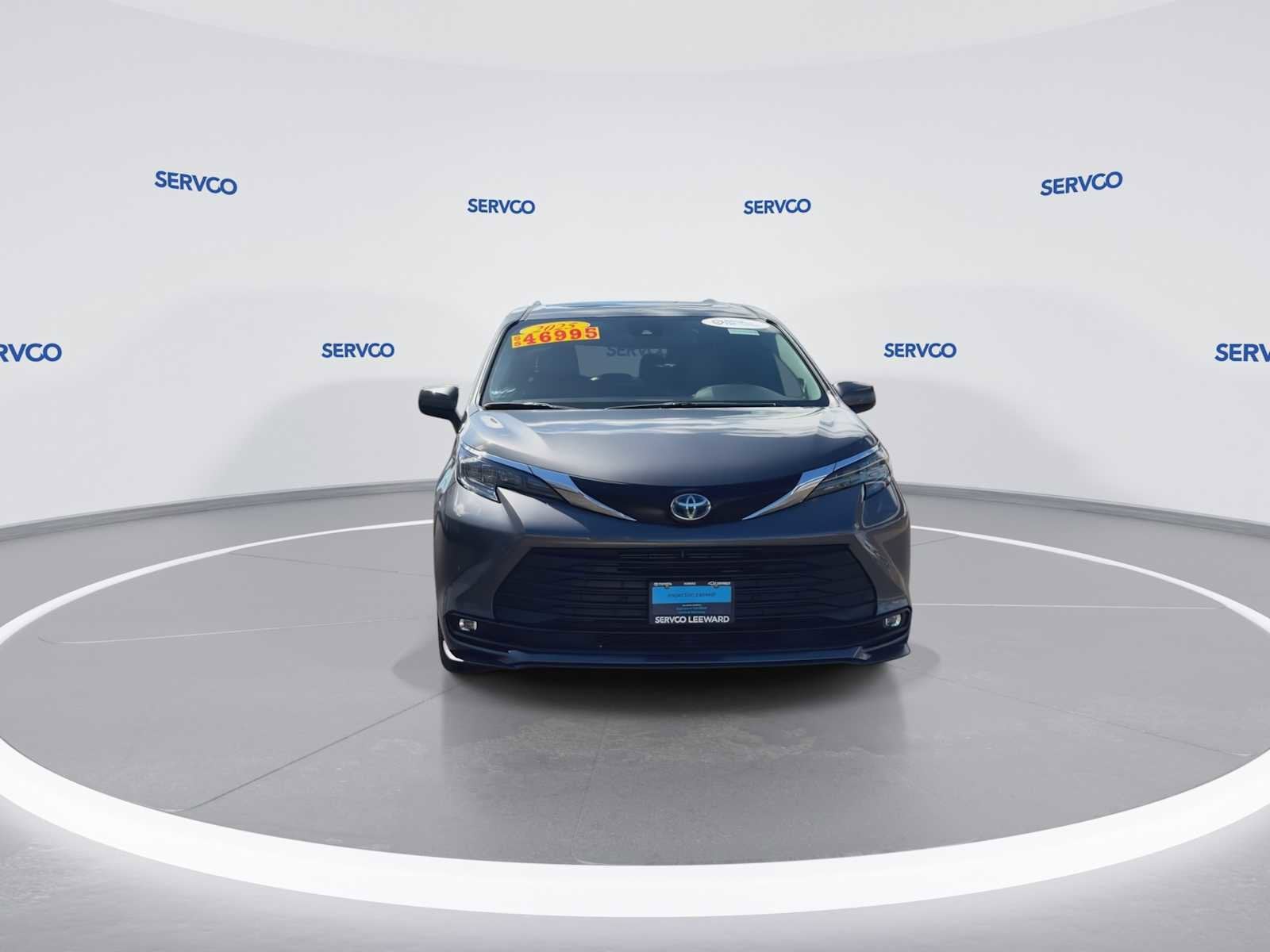 2025 Toyota Sienna XLE