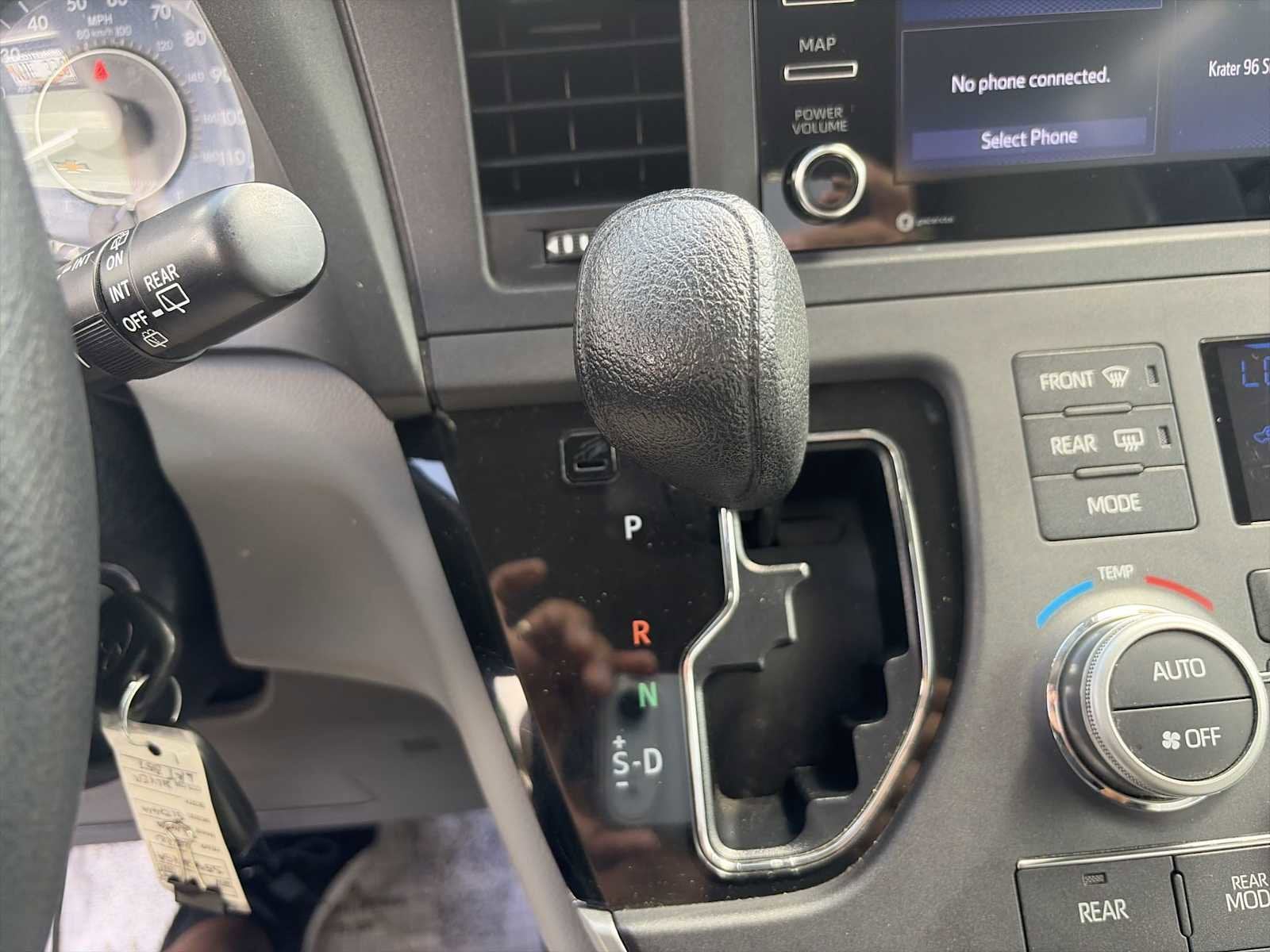 2020 Toyota Sienna LE Auto Access Seat