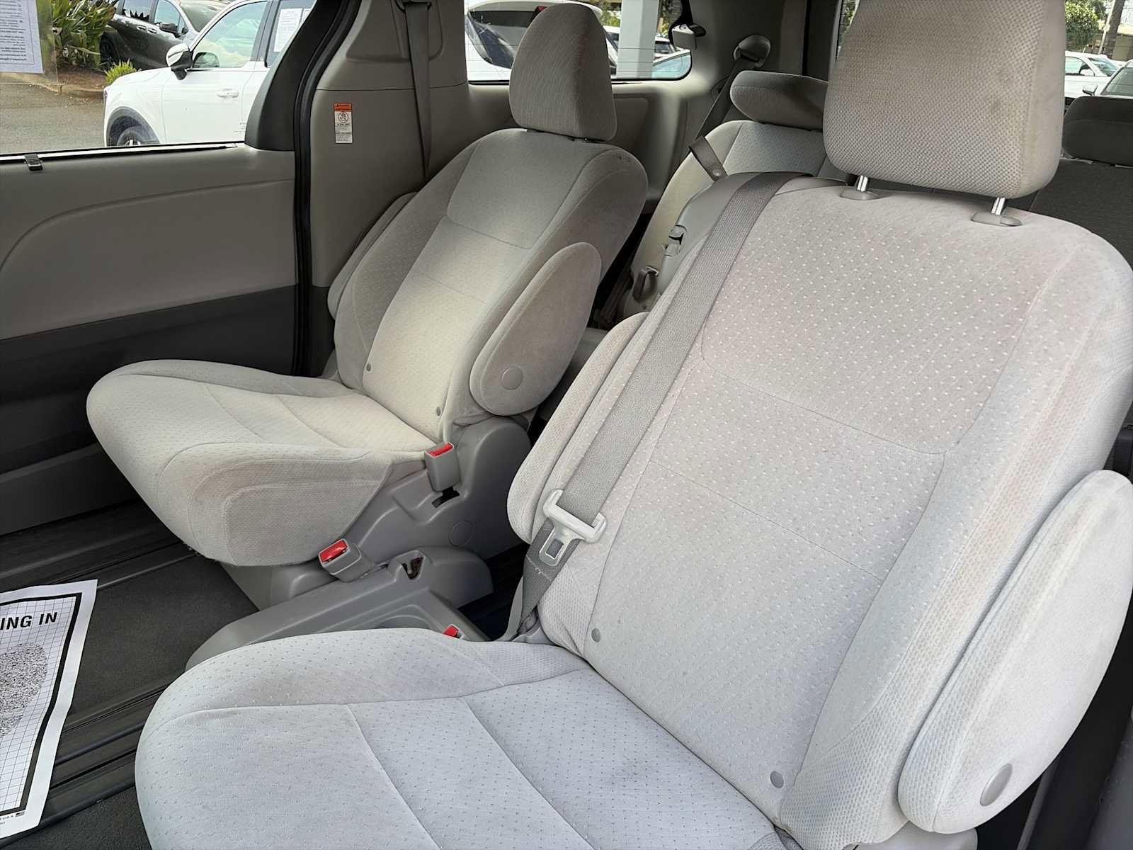 2020 Toyota Sienna LE Auto Access Seat