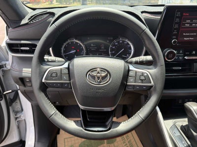 2022 Toyota Highlander XSE