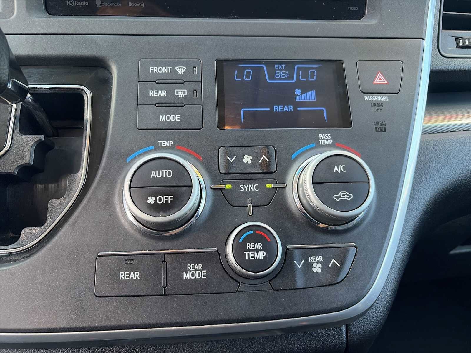2016 Toyota Sienna SE