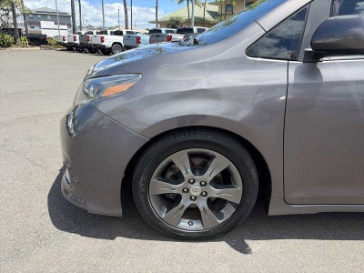 2016 Toyota Sienna SE