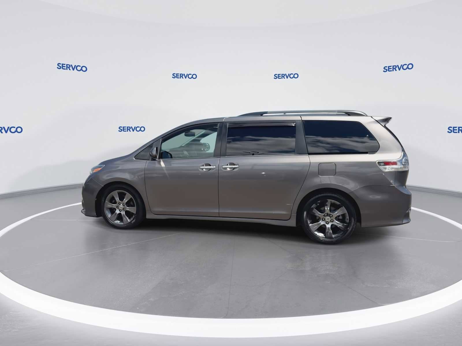 2016 Toyota Sienna SE