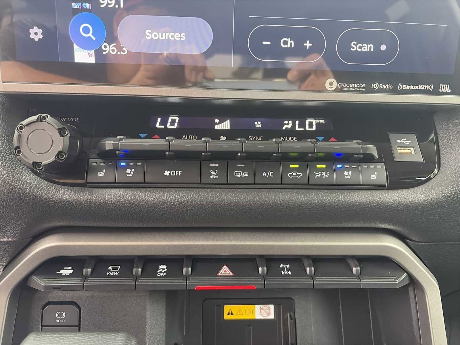 2023 Toyota Tundra 4WD Limited Hybrid