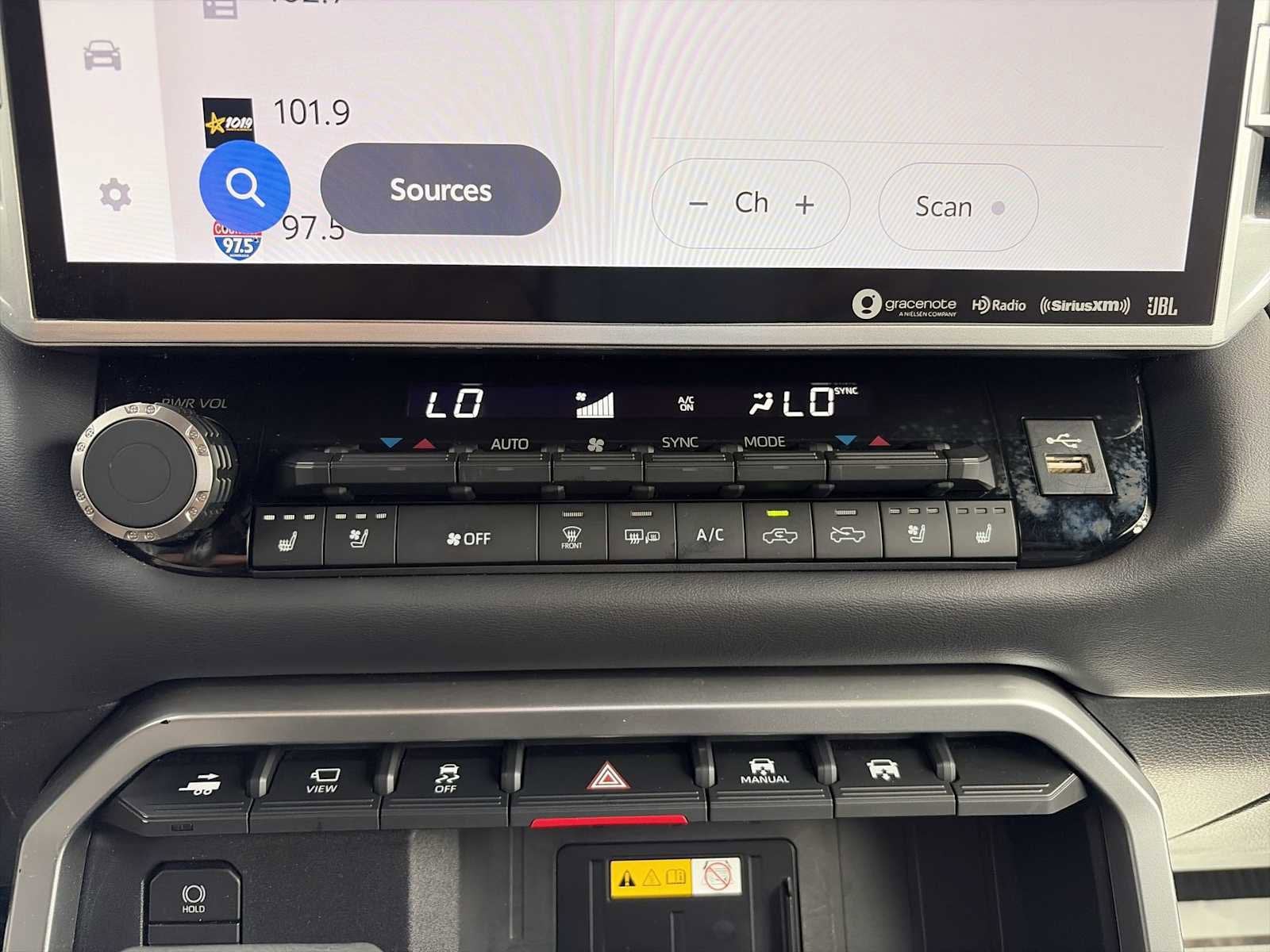 2022 Toyota Tundra 4WD Platinum