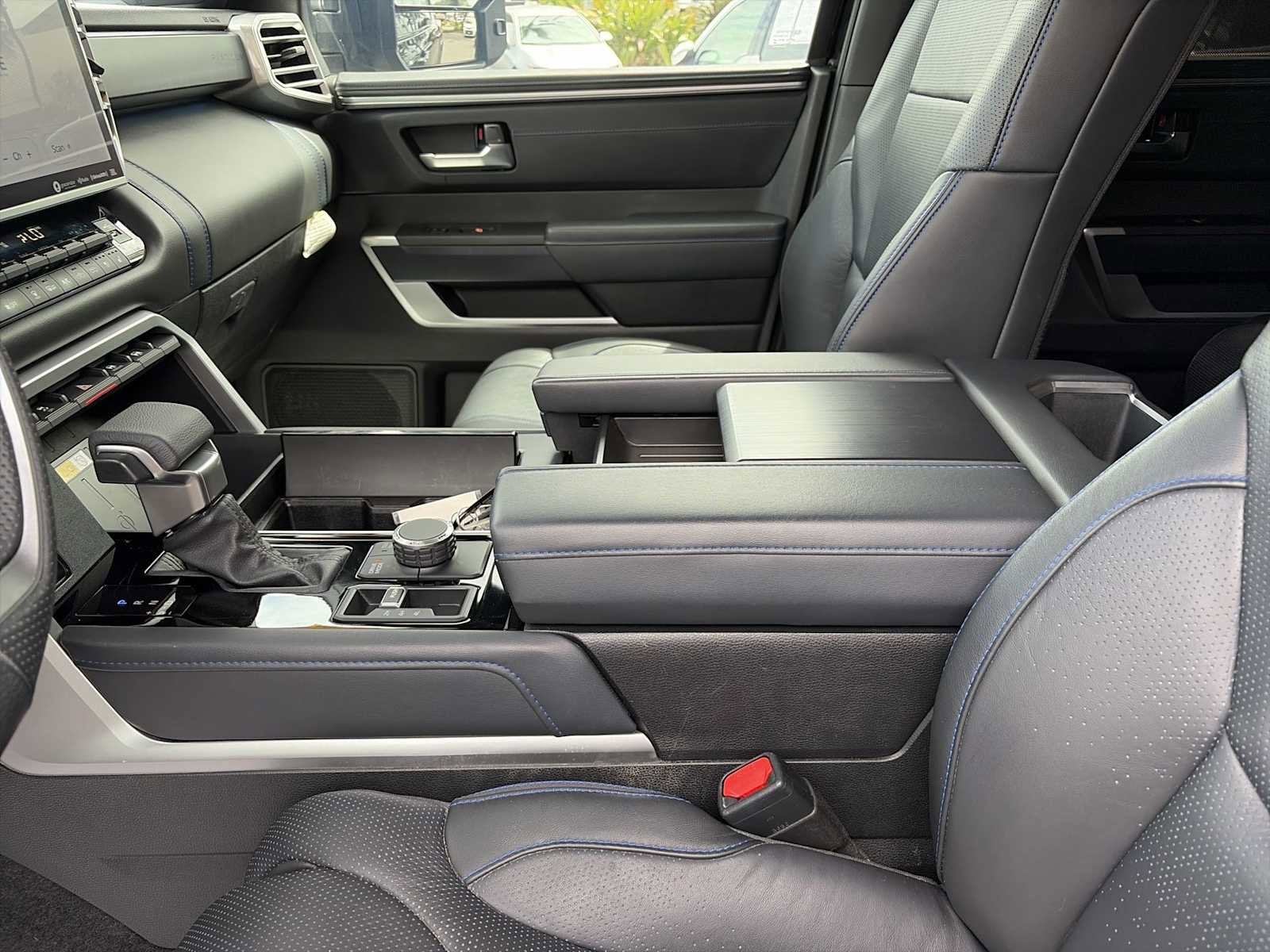 2022 Toyota Tundra 4WD Platinum