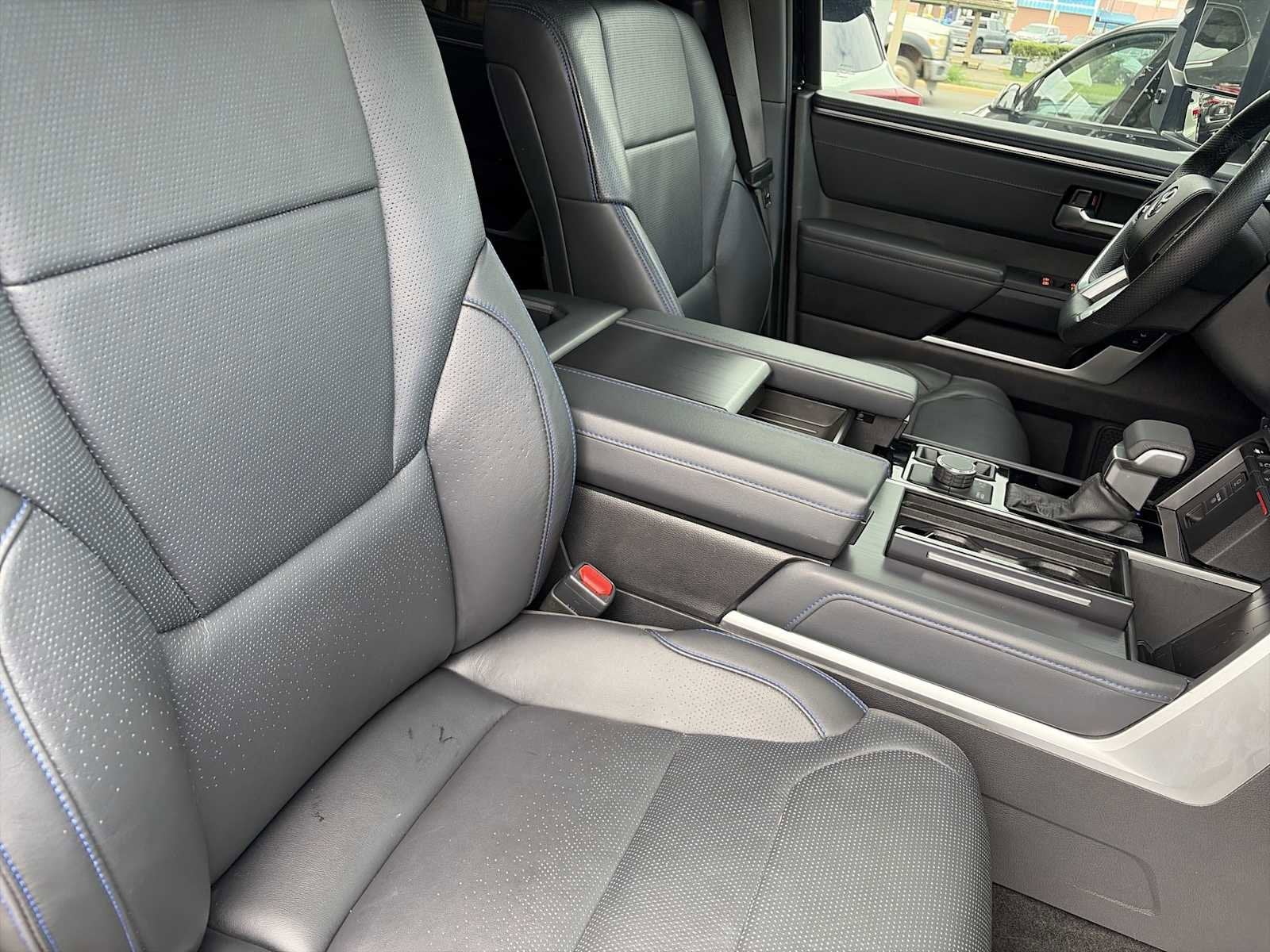 2022 Toyota Tundra 4WD Platinum