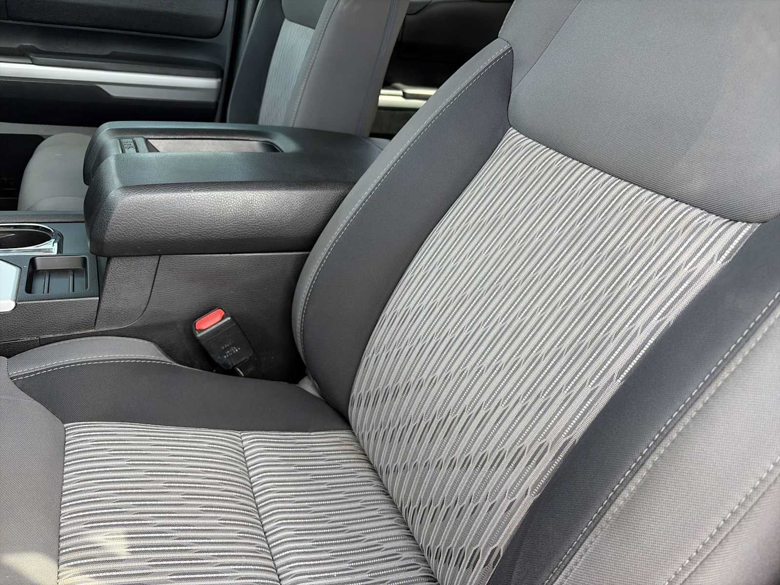 2016 Toyota Tundra 4WD Truck SR
