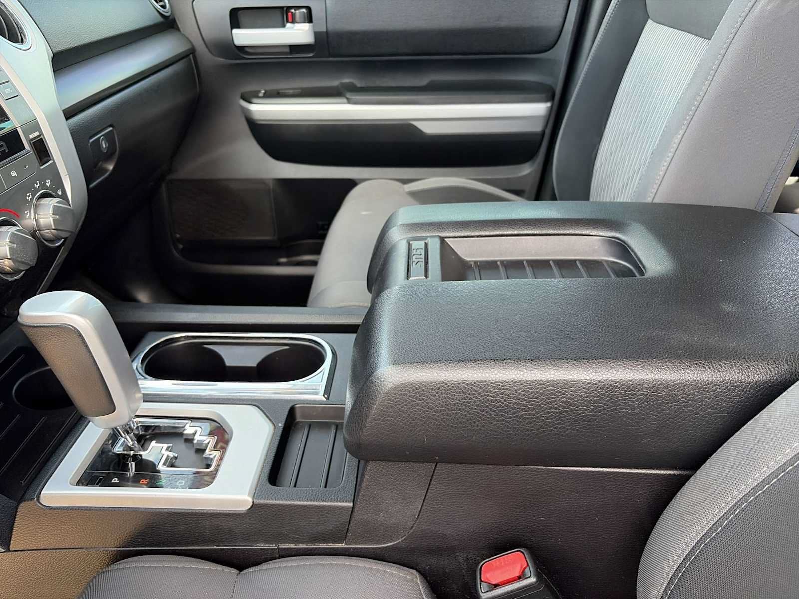 2016 Toyota Tundra 4WD Truck SR