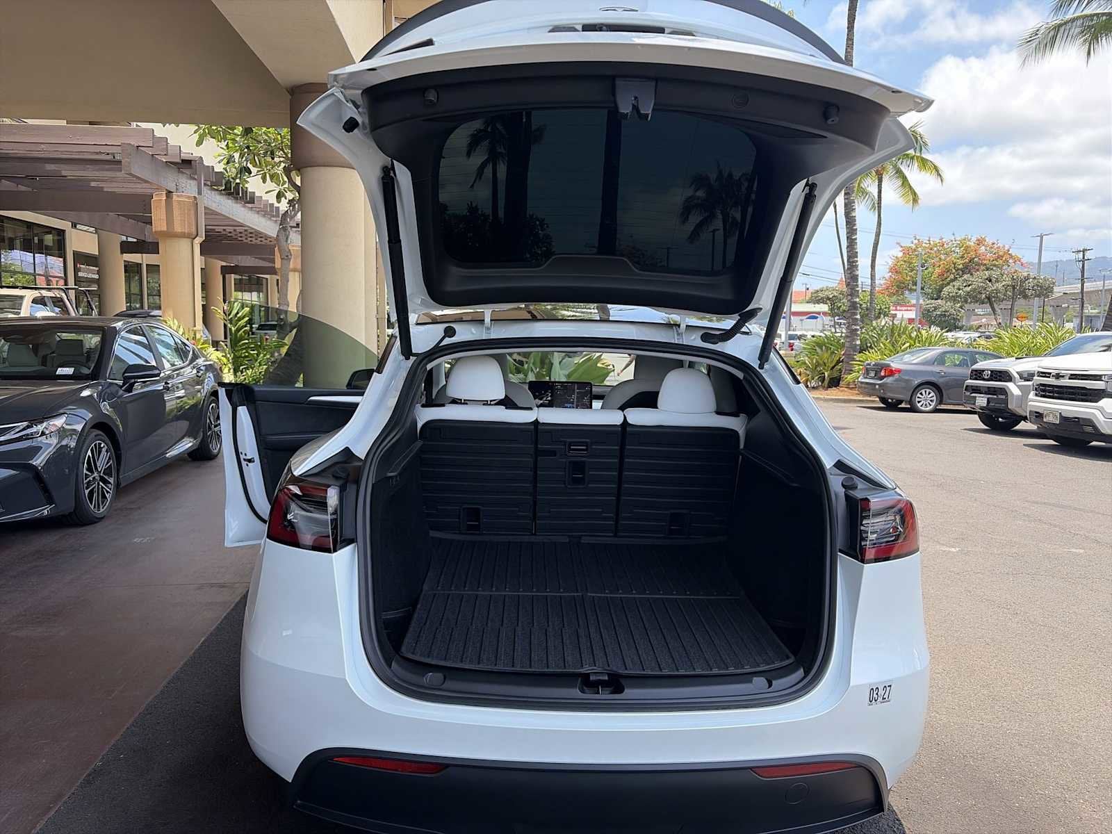 2025 Tesla Model Y Performance