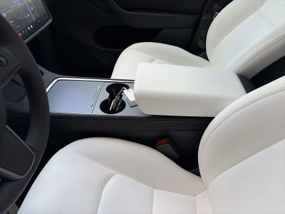 2025 Tesla Model Y Performance