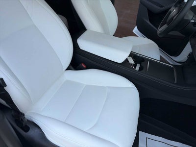 2025 Tesla Model Y Performance