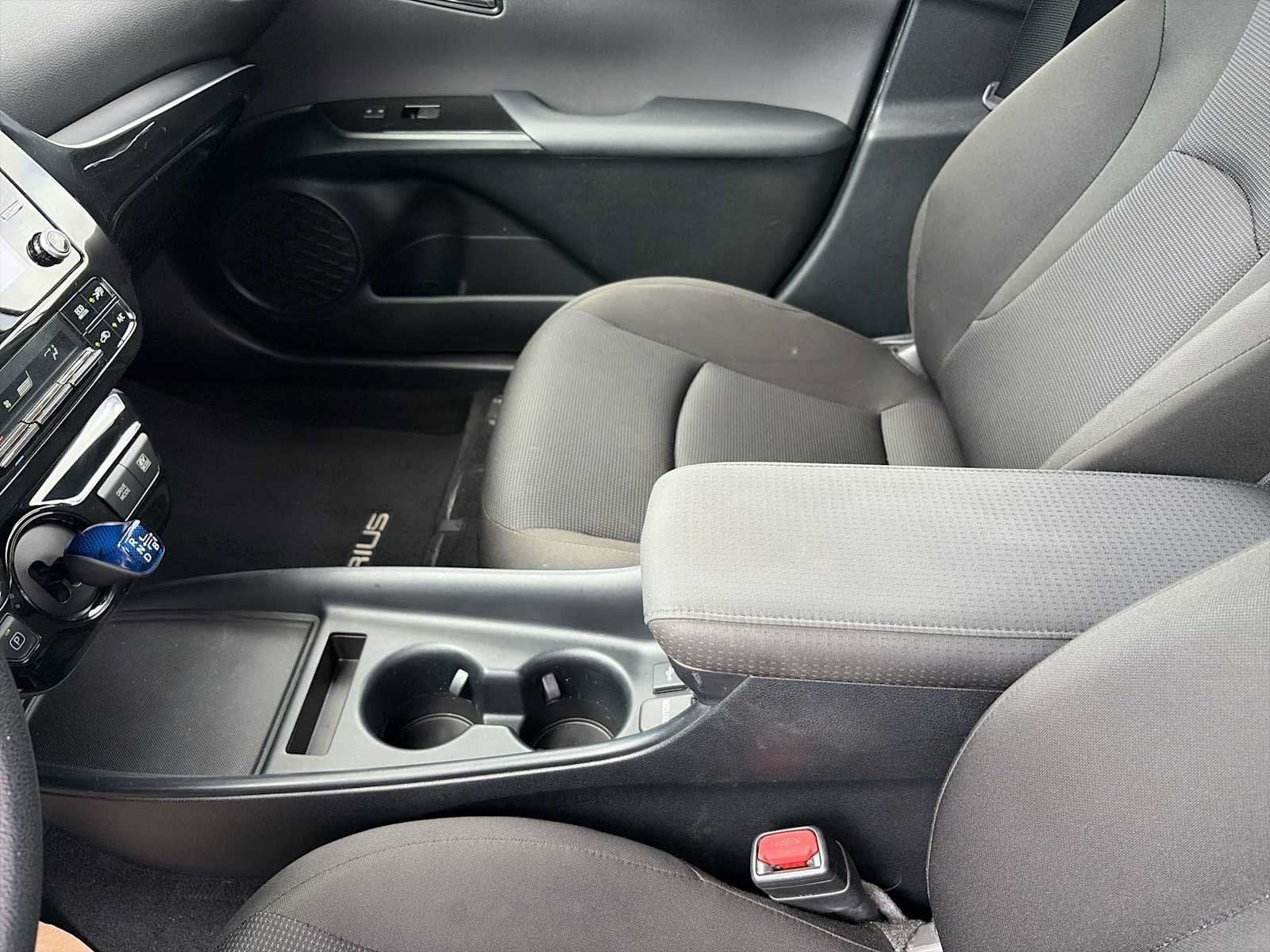 2022 Toyota Prius L Eco