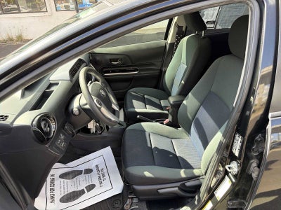 2016 Toyota Prius c One