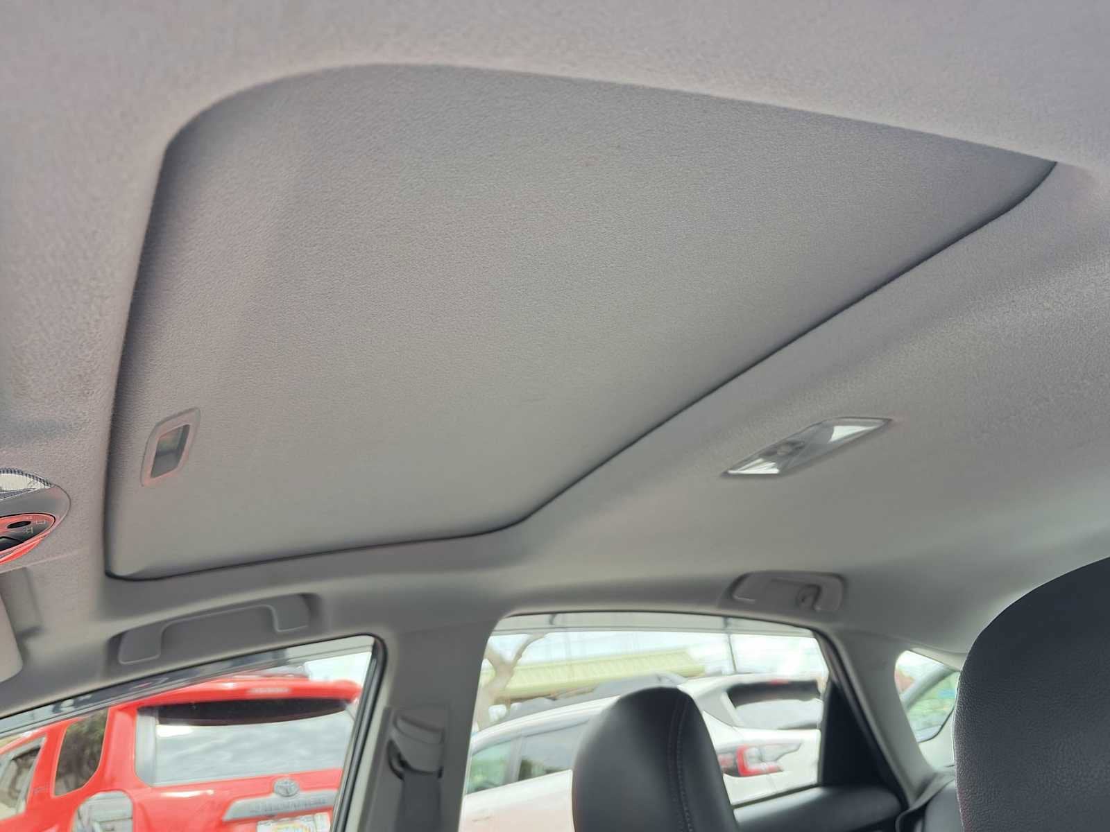 2014 Toyota Prius Four