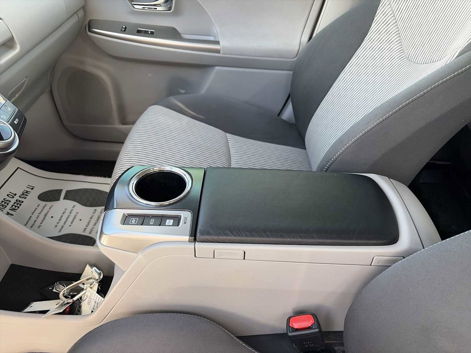2015 Toyota Prius v Two