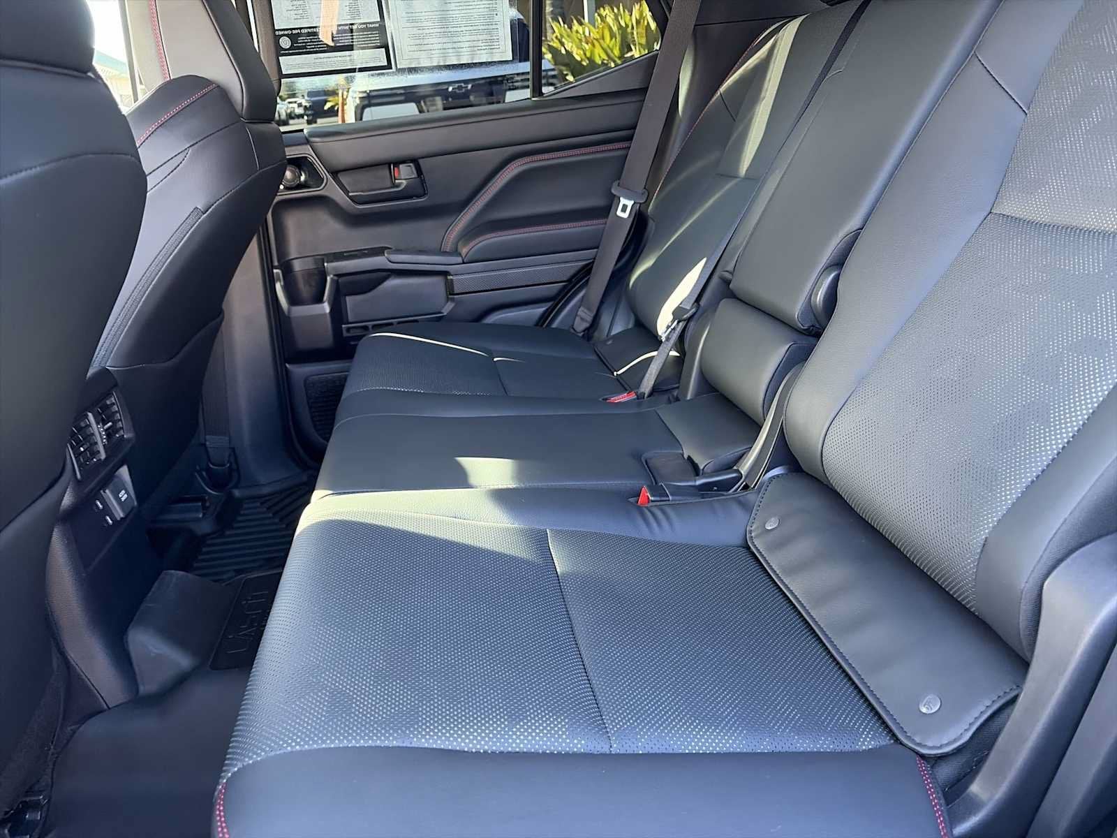 2025 Toyota 4Runner Hybrid TRD Off Road