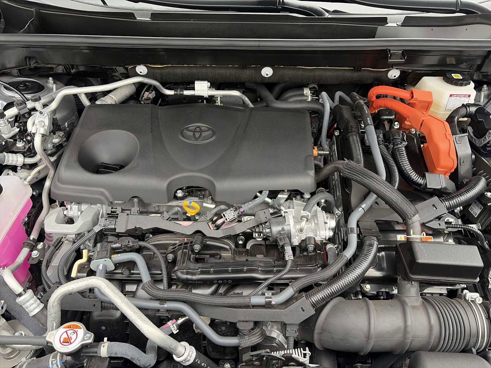 2025 Toyota RAV4 Plug-In Hybrid SE