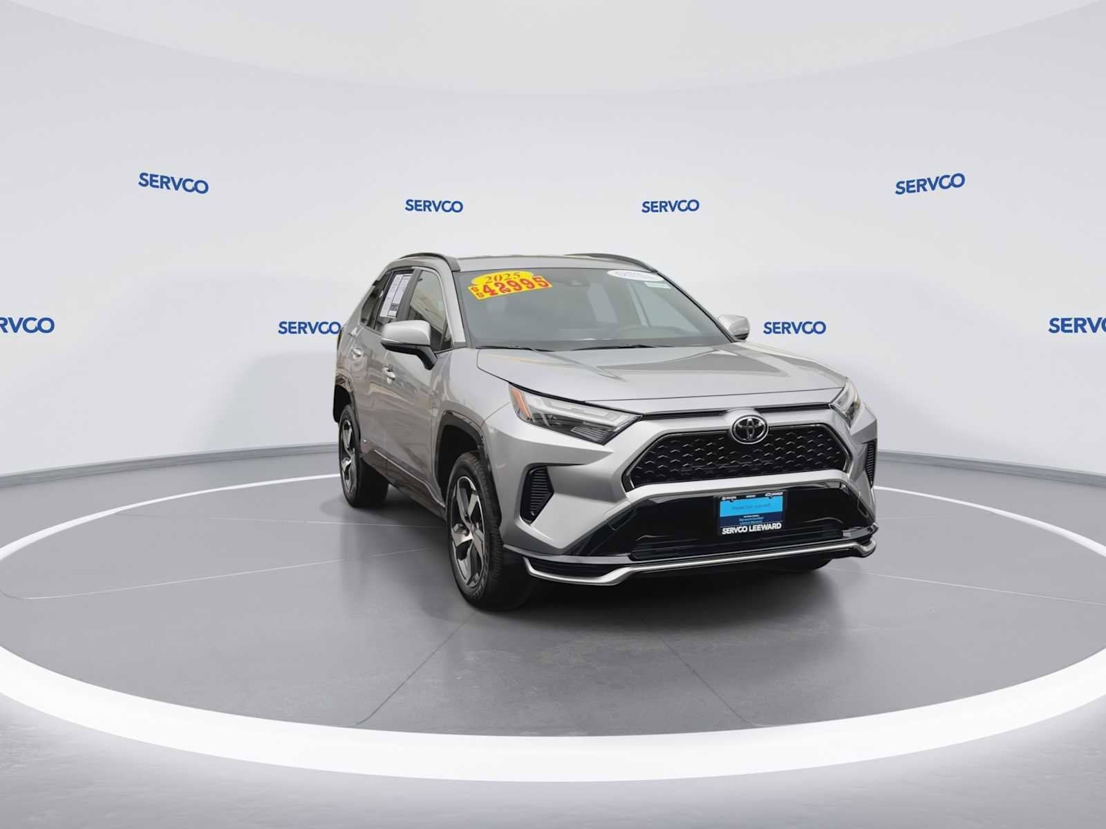 2025 Toyota RAV4 Plug-In Hybrid SE