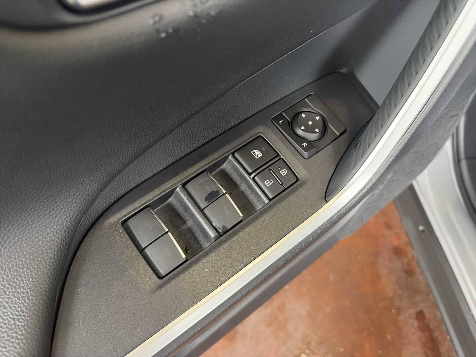 2025 Toyota RAV4 Hybrid XSE