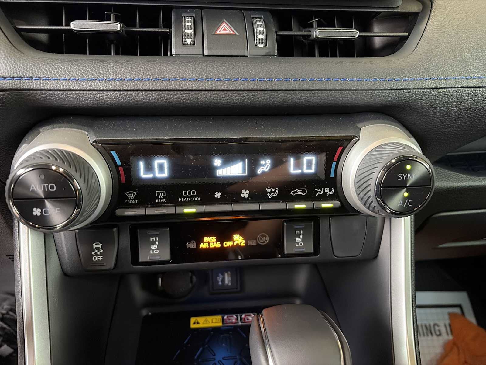 2025 Toyota RAV4 Hybrid XSE