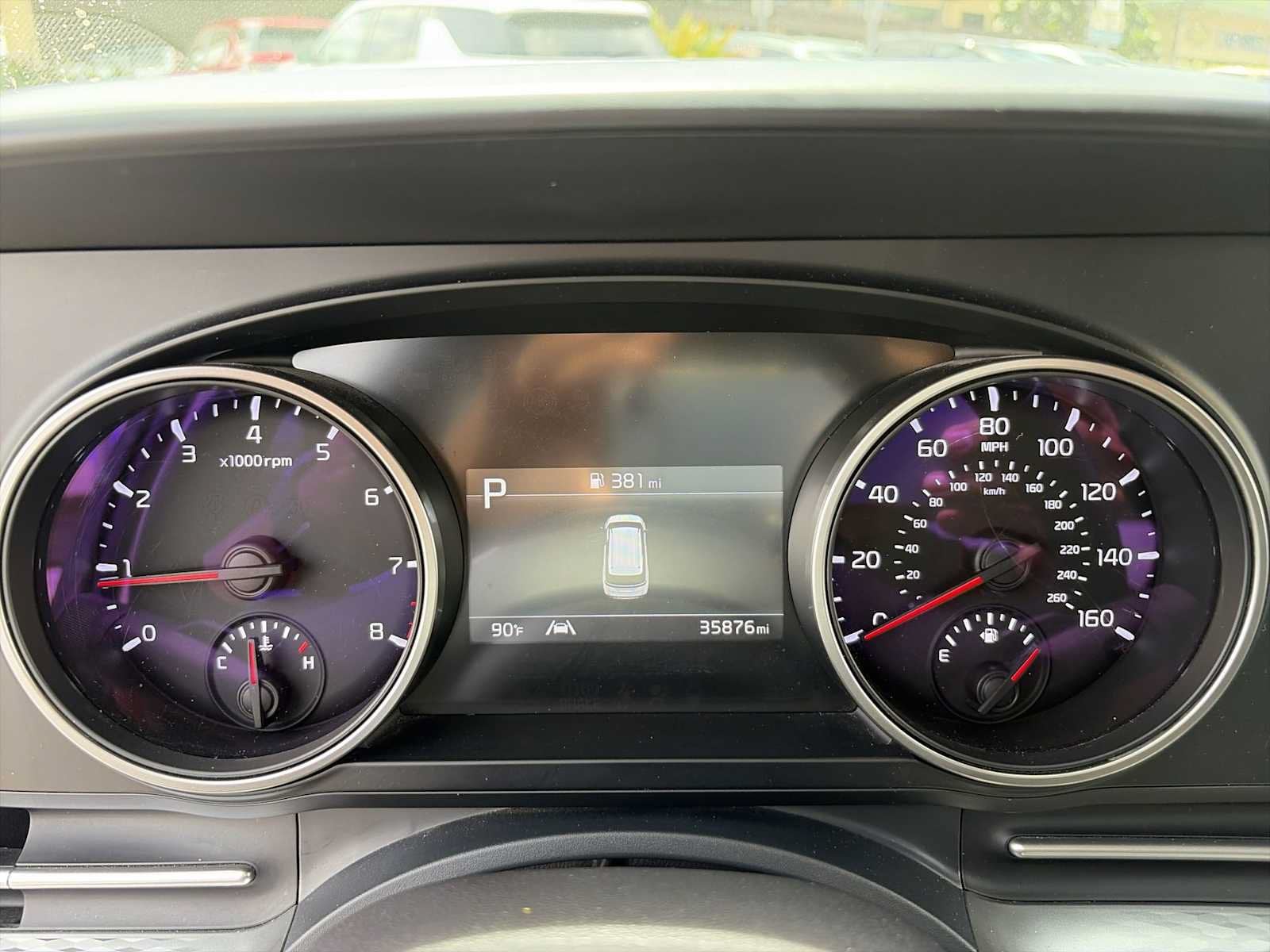 2024 Kia Carnival LX
