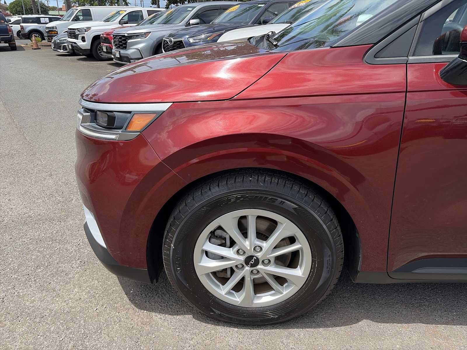 2024 Kia Carnival LX