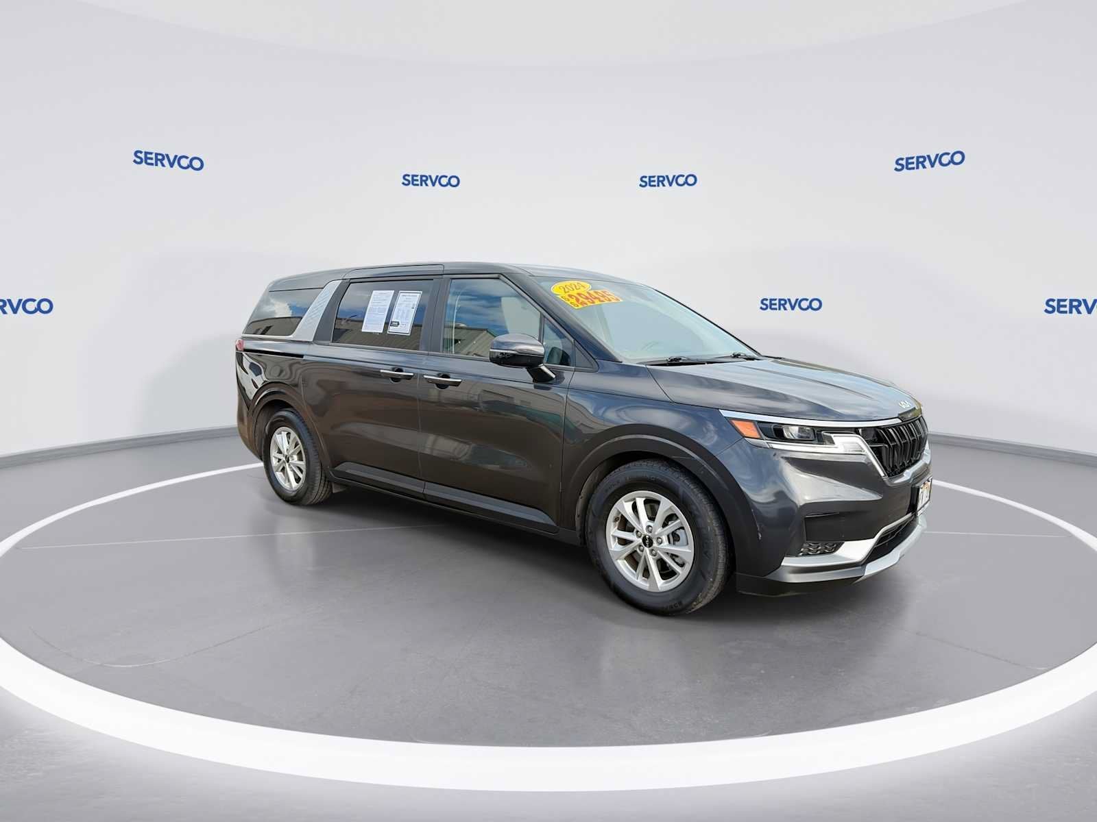 2024 Kia Carnival LX